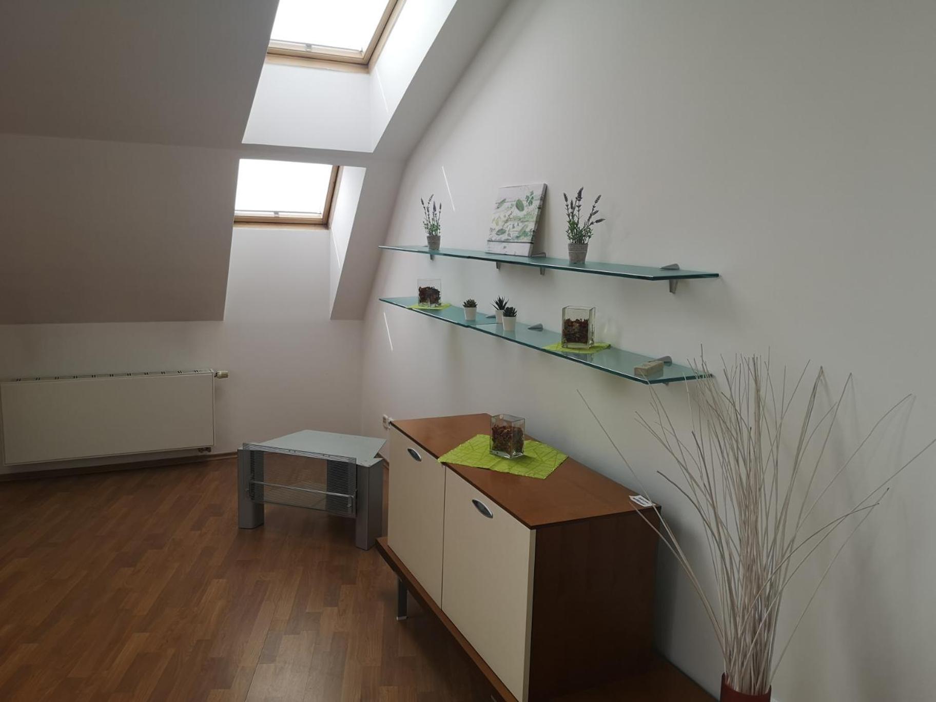 Ama Ubytovani Lägenhet Ostrava Exteriör bild